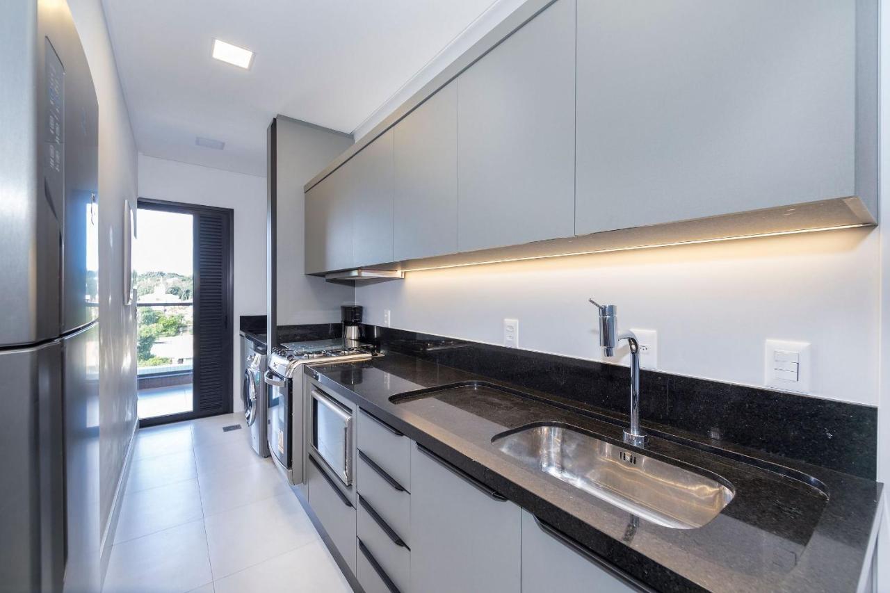 Adra 301 - Apartamento No Centro De Bombinhas - Rooftop Com Piscina E Academia - A Poucos Metros Da Praia - Exteriör bild