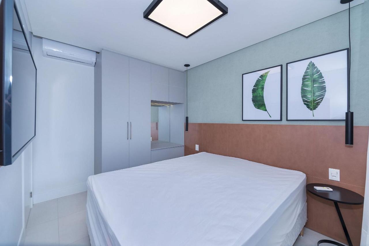 Adra 301 - Apartamento No Centro De Bombinhas - Rooftop Com Piscina E Academia - A Poucos Metros Da Praia - Exteriör bild
