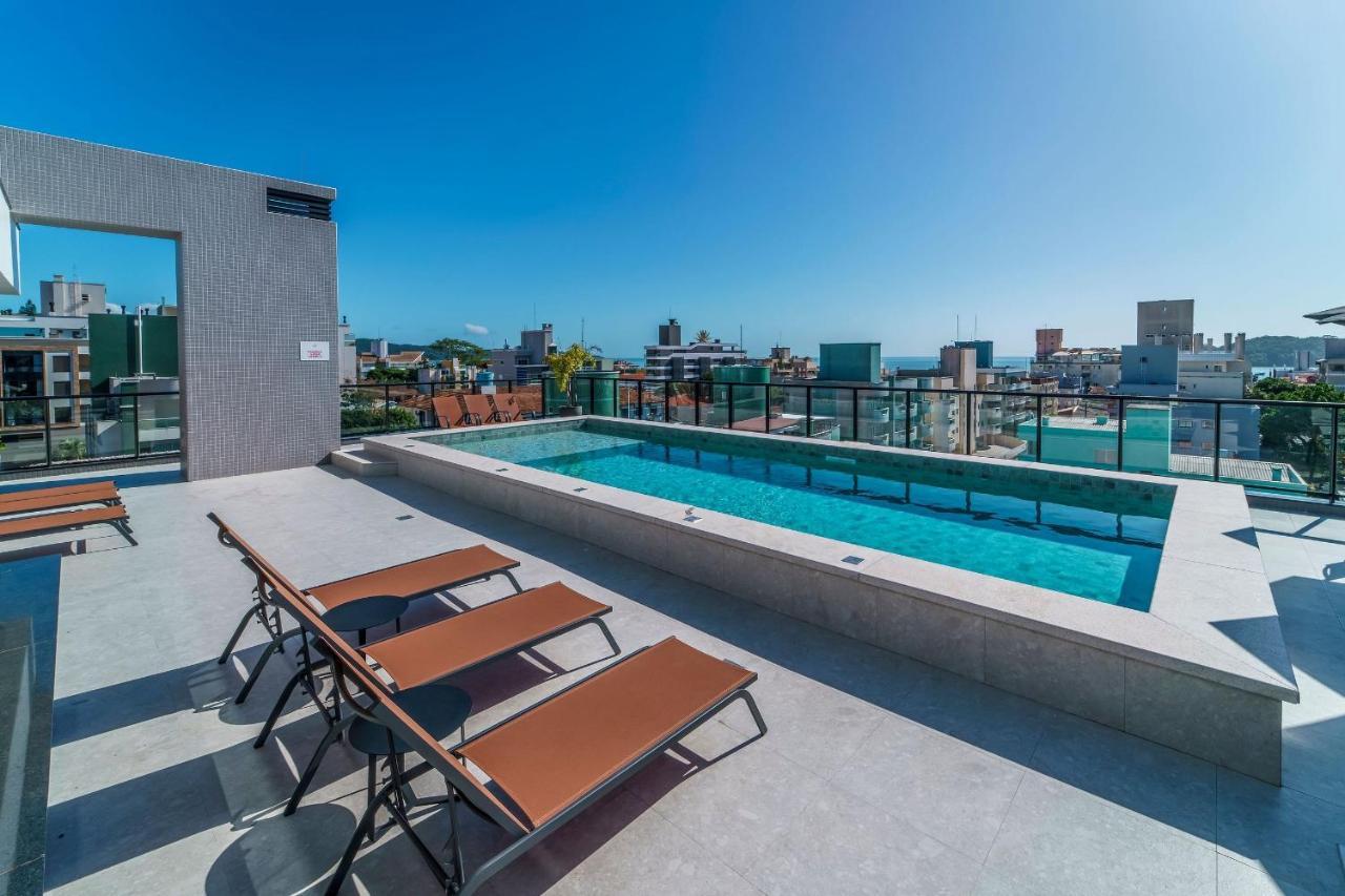 Adra 301 - Apartamento No Centro De Bombinhas - Rooftop Com Piscina E Academia - A Poucos Metros Da Praia - Exteriör bild